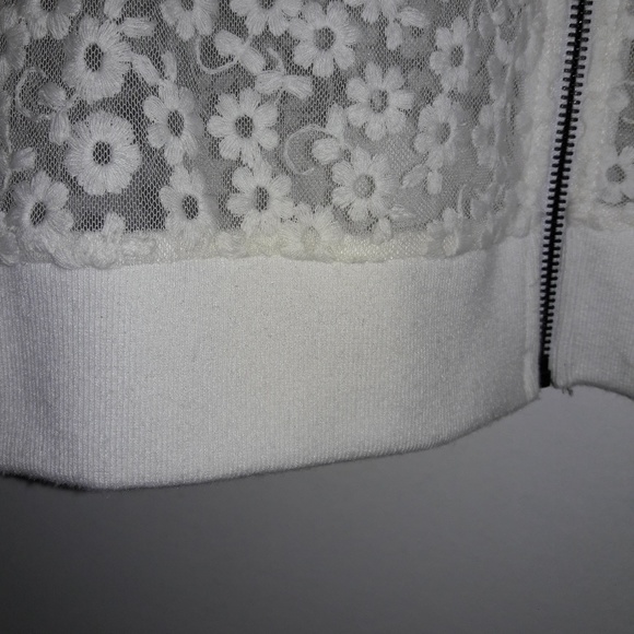 Torrid Flower Lace Bomber Jacket 1 14 16 - Picture 3 of 6